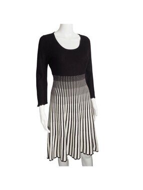 Calvin Klein Dress Size M 8-10 Black White Knit Stripe A line EUC